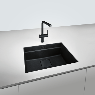 Комплект: • Коландер • Коврик Rollmat • Смеситель Active Twist • Кухонная мойка FRANKE Kubus 2 KNG 110-52 (125.0676.975)