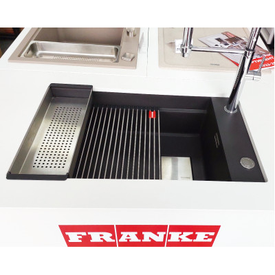 Комплект: • Коландер • Коврик Rollmat • Кухонная мойка FRANKE Kubus 2 KNG 110-62