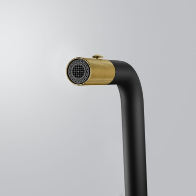 Змішувач FRANKE Maris Stripes U, поворотный витяжний, Bi-Matte Black/Gold (115.0747.676)
