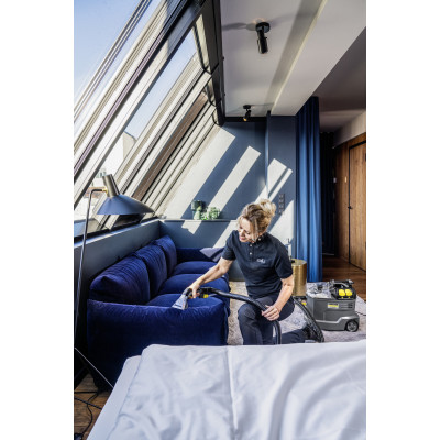 Моющий пылесос Karcher Puzzi 8/1(1.100-240.0)