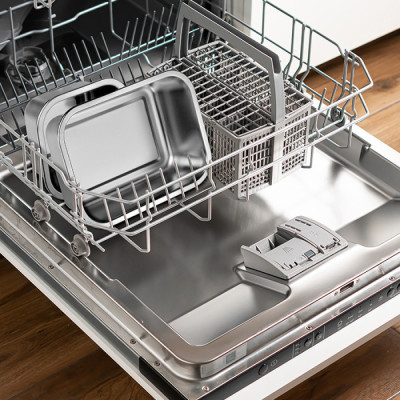 Контейнер для хранения из нержавеющей стали Bergner Go Lovers, 1,5л, квадратный (BG-36314-GY)