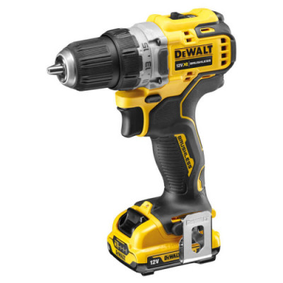 Дрель-шуруповерт аккумуляторная бесщеточная DeWALT DCD708D2T