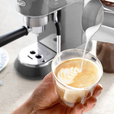 Кофеварка DeLonghi EC 885 GY