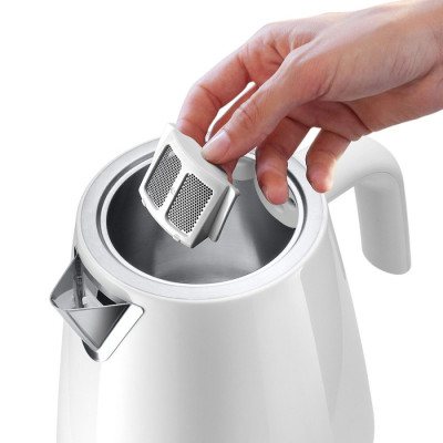 Электрочайник DeLonghi KBY 2011 W