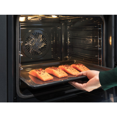 Духова шафа електрична ELECTROLUX EOB8S39WX