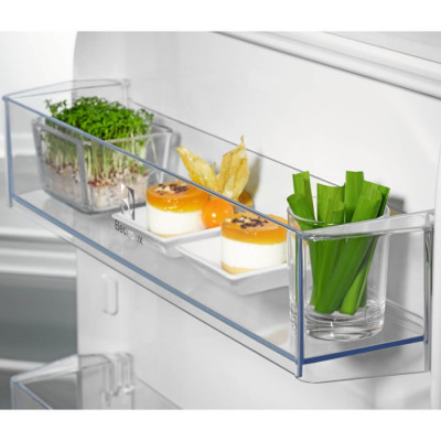 Холодильник вбудований Electrolux ERD6DE18S4