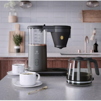 Кавоварка крапельна Electrolux Explore 7 E7CM1-4MTM