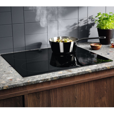 Варочная поверхность индукционная Electrolux CIR60430