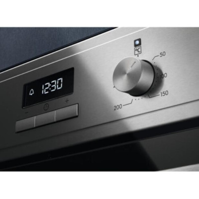 Духовой шкаф электрический Electrolux EOF3H00BX