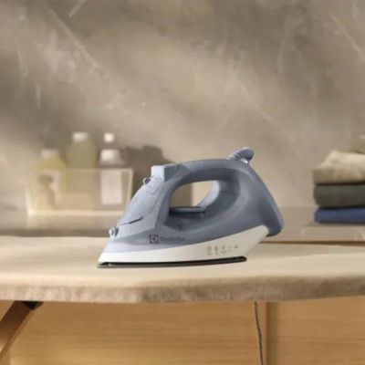 Праска ELECTROLUX E3SI1-2LG