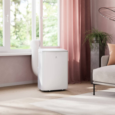 Мобільний кондиціонер ELECTROLUX EXP26U339CW