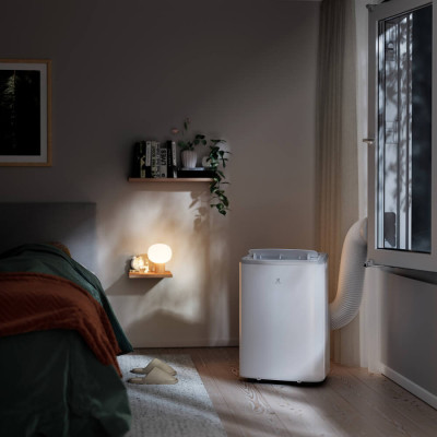 Мобільний кондиціонер ELECTROLUX EXP26U339CW