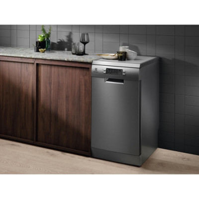 Посудомийна машина Electrolux ESS64321SX