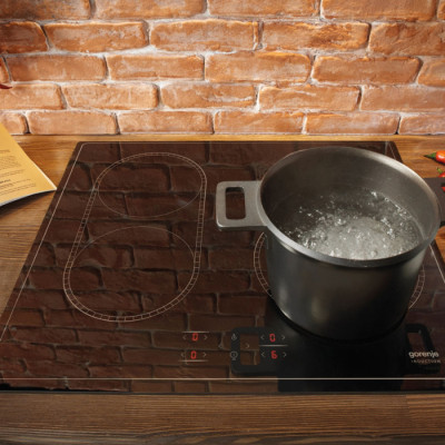 Варочная поверхность индукционная Gorenje GI6421CLBSC