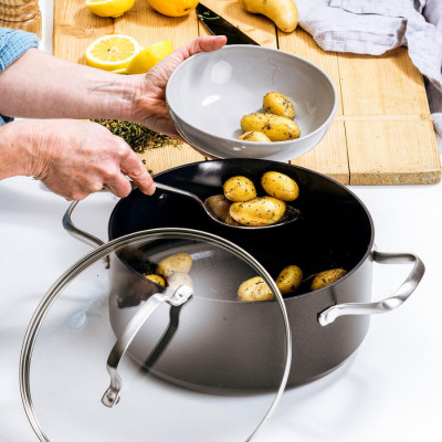 Кастрюля с крышкой GreenPan Copenhagen, 24 см, 4,9 л с керамическим покрытием (CC003346-001)