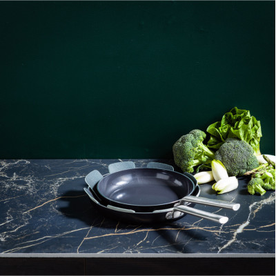 Сковорода GreenPan Chef's Collection, 28 см з керамічним покриттям (CC007735-001)