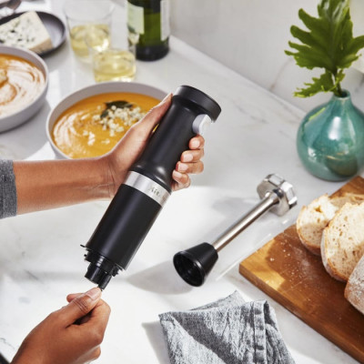 Блендер бездротовий KitchenAid Artisan 5KHBBV83EMS чорний