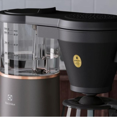 Кавоварка крапельна Electrolux Explore 7 E7CM1-4MTM