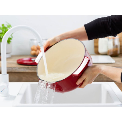 Каструля чавунна з кришкою KitchenAid, 26 см, 5,2 л, червона (CC006060-001)