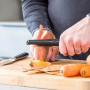 Овочечистка вертикальна KitchenAid Classic, 22 см, чорний (KCG112OHOBE)