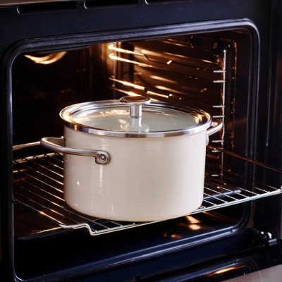 Каструля з кришкою KitchenAid Steel Core, 20 см, 3,7 л, мигдальний крем (CC003266-001)