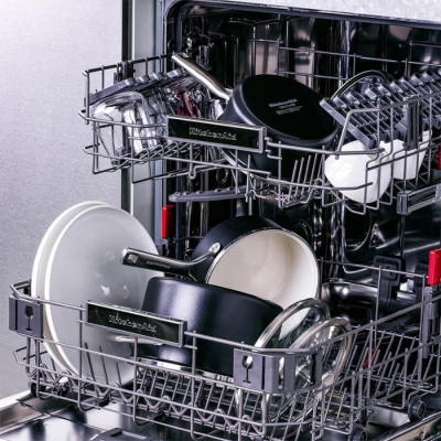 Ківш з кришкою KitchenAid Steel Core, 16 см, 1,3 л, матовий чорний (CC005997-001)