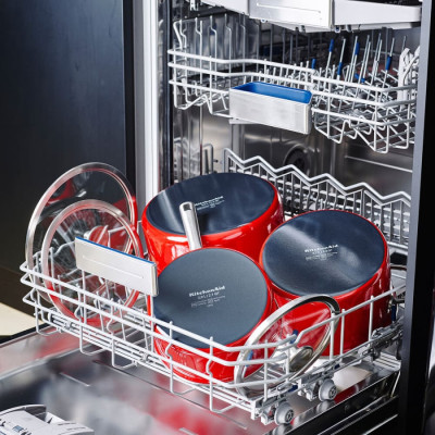 Набір посуду KitchenAid Steel Core, 8 предметів, 16/20/24 см, 1,3/3,7/6 л, червоний (CC004920-001)