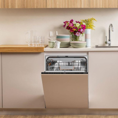 Вбудована посудомийна машина Gorenje GV673C65