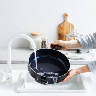 Сотейник з кришкою GreenPan Torino, 28 см, 4,2 л з керамічним покриттям (CC001694-001)