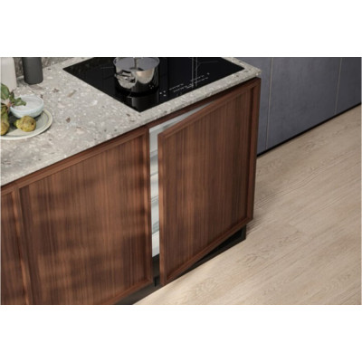 Холодильник вбудований ELECTROLUX LSB2AE82S