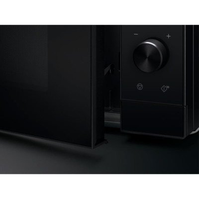 Микроволновая печь Electrolux EMZ725MMK
