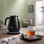 Электрочайник Delonghi KBY 2011 BK