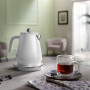 Электрочайник Delonghi KBY 2011 W