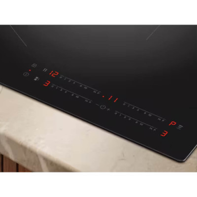 Варочная поверхность индукционная Electrolux EIV83443CT