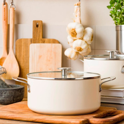 Каструля з кришкою KitchenAid АС, 24 см, 4,91 л, з керам покриттям, кремовий (CC009738-001)