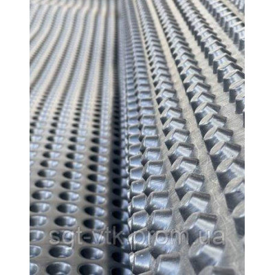 Дренажная шиповидная мембрана Cukurova 4x4 Drain 600грм/м2